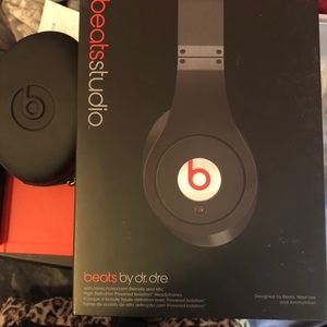 Dre Dre studio beats headphones